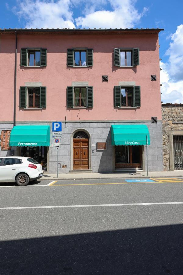 B&B La Taccola カステルヌオーヴォ・ディ・ヴァル・ディ・チェーチナ エクステリア 写真
